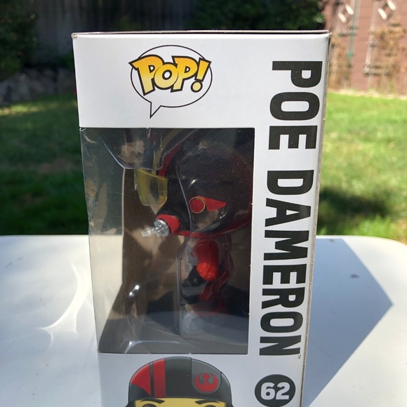 VAULTED: Funko Pop! Poe Dameron #62 - Picture 2 of 4